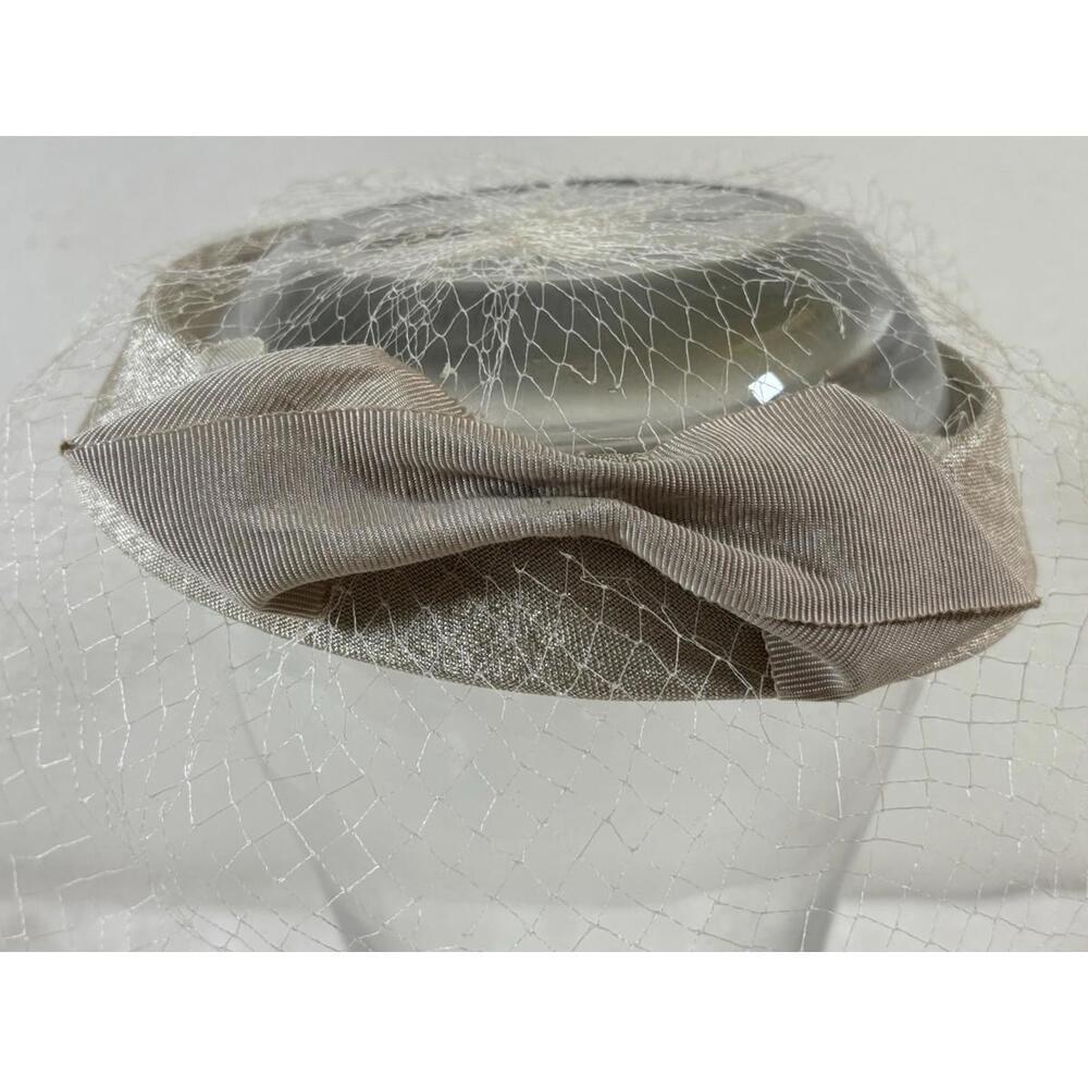 Vintage 1950s Champagne Veil Pillbox Hat with Bow & Union Label
